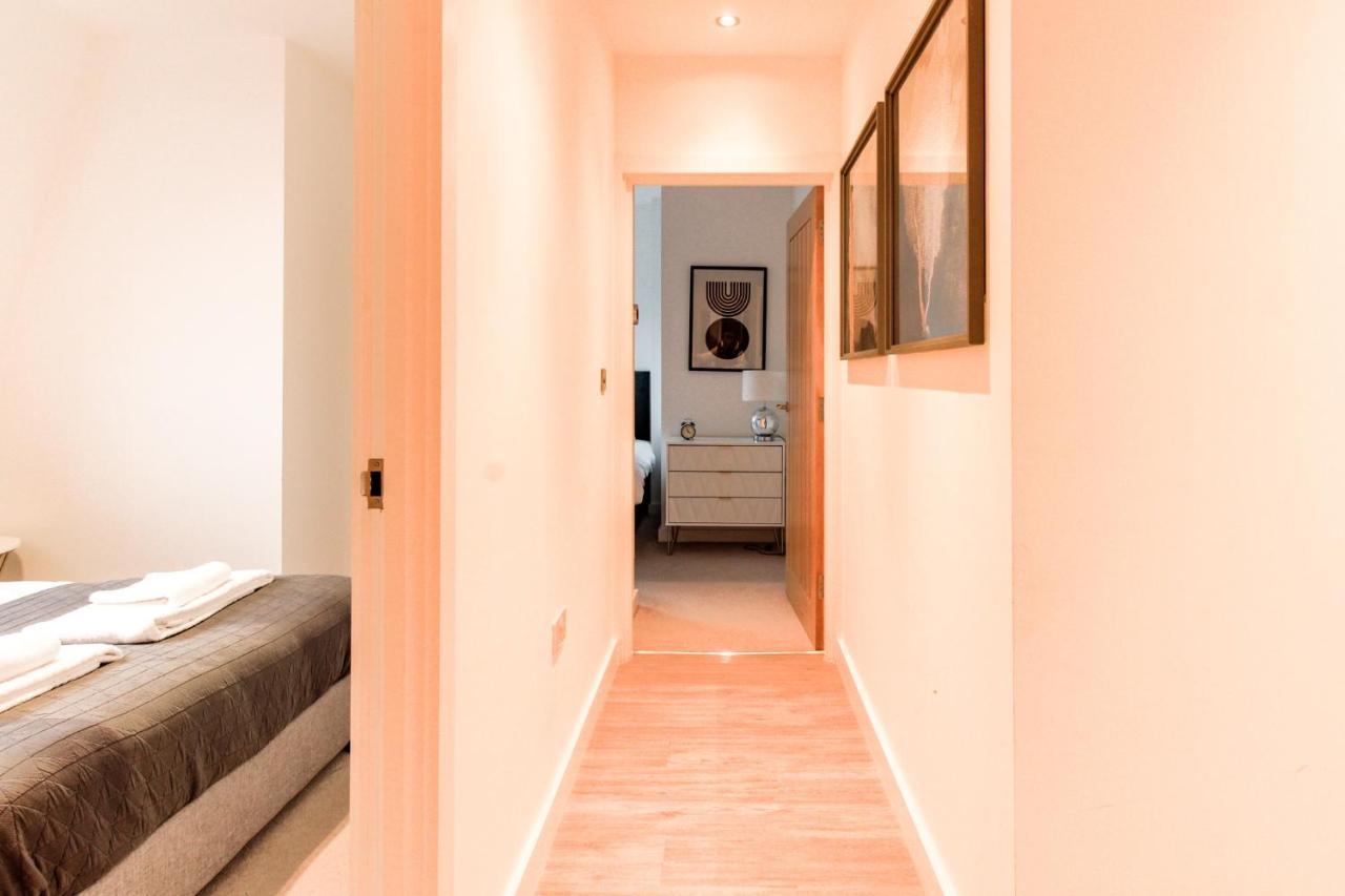 Furness House By Pay As U Stay Redhill  Esterno foto