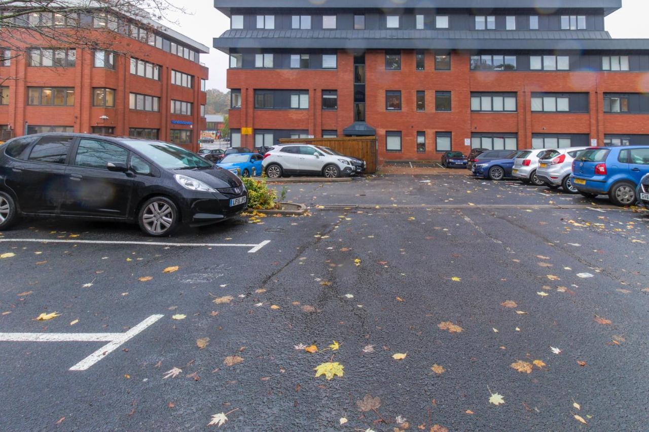 Furness House By Pay As U Stay Redhill  Esterno foto